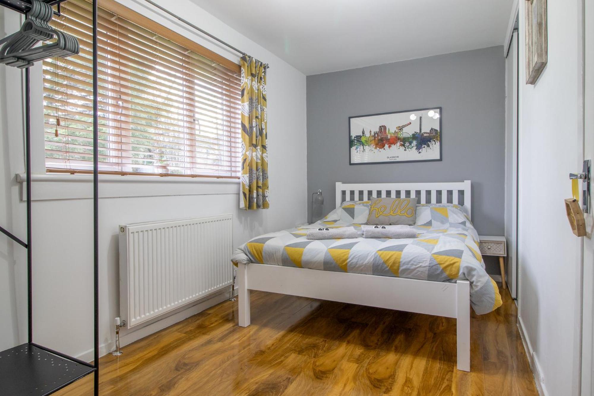 1 Bed Apartment Central Hamilton Free Wifi With Great Transport Links To Glasgow Exterior photo